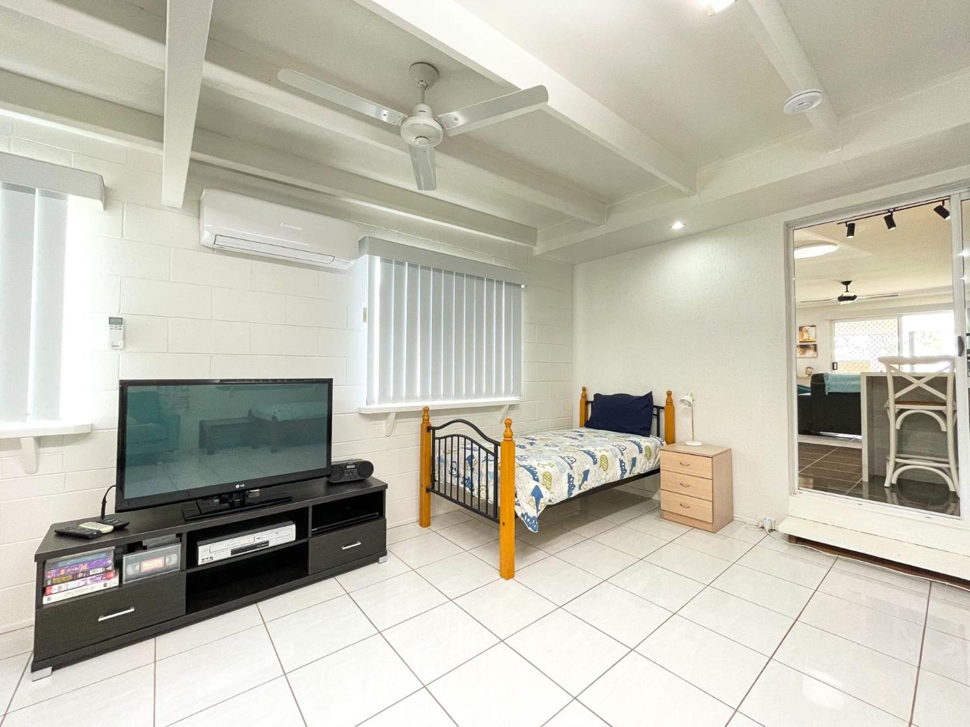 Beach House On Burrum- Close To Beach- 3Br- Wifi-Foxtel 우드게이트 외부 사진