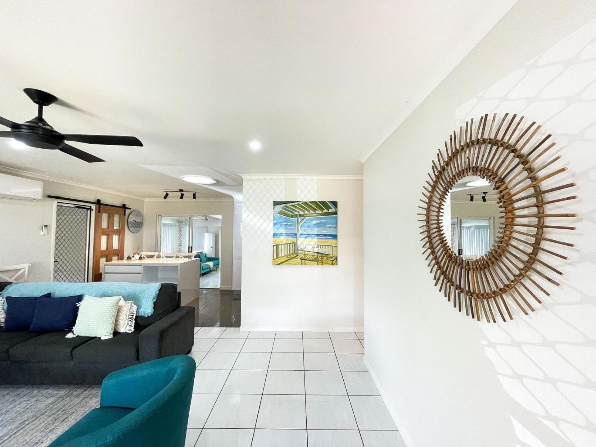 Beach House On Burrum- Close To Beach- 3Br- Wifi-Foxtel 우드게이트 외부 사진